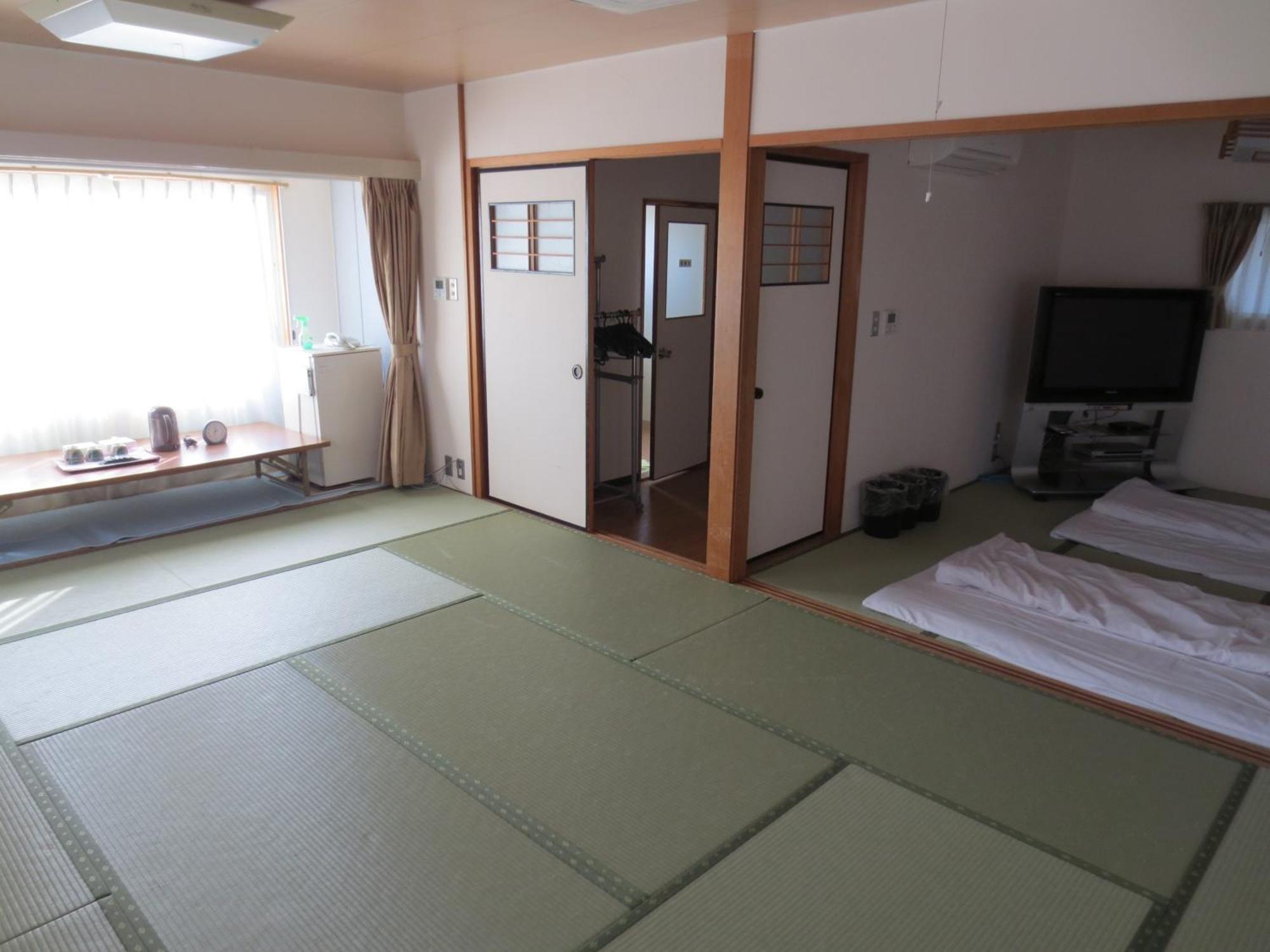 Hotel Minatoya Коти Номер фото
